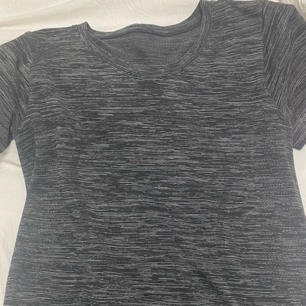 Lululemon swiftly tech